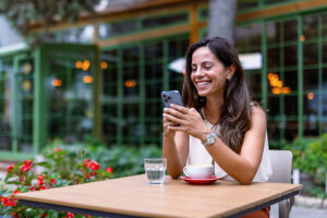 Best Tools and Apps for Managing Family and Household Finances in 2026