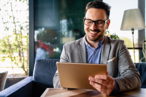 Best Tools to Track Income, Expenses, and Payments for Small Businesses 2026